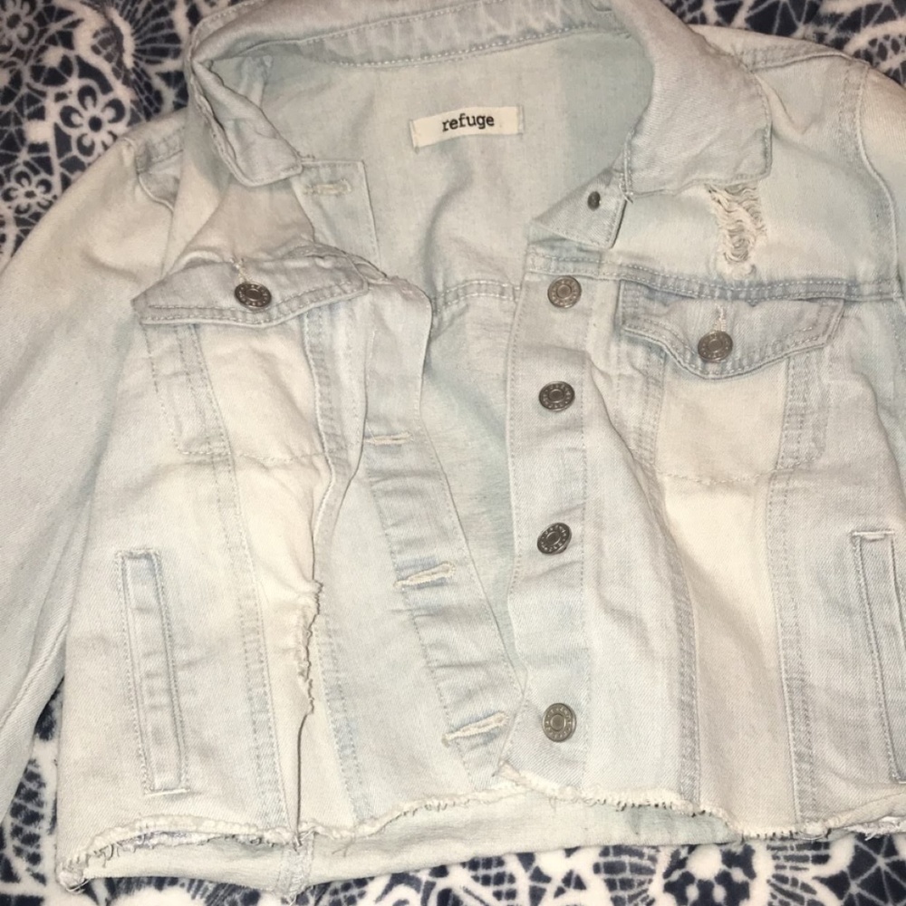 Jean Jackets - Picture 2 of 2